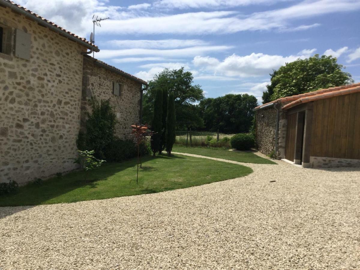 Les Epis Du Vent Acomodação com café da manhã Adilly Exterior foto